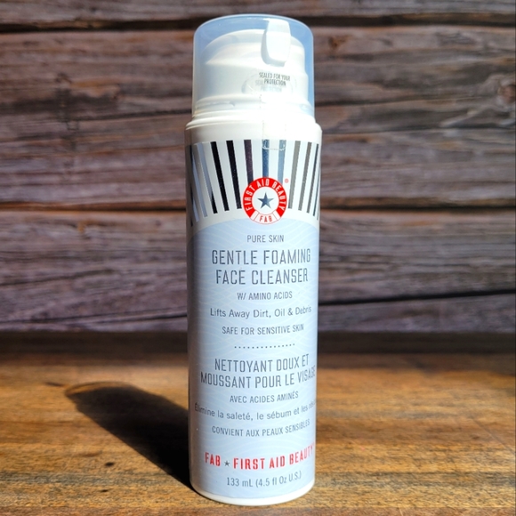 First Aid Beauty Skincare First Aid Beauty Gentle Foaming Face